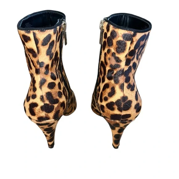 VINCE CAMUTO NANDI2 LEOPARD BOOTIES NWOB Size 7 M - Picture 6 of 9